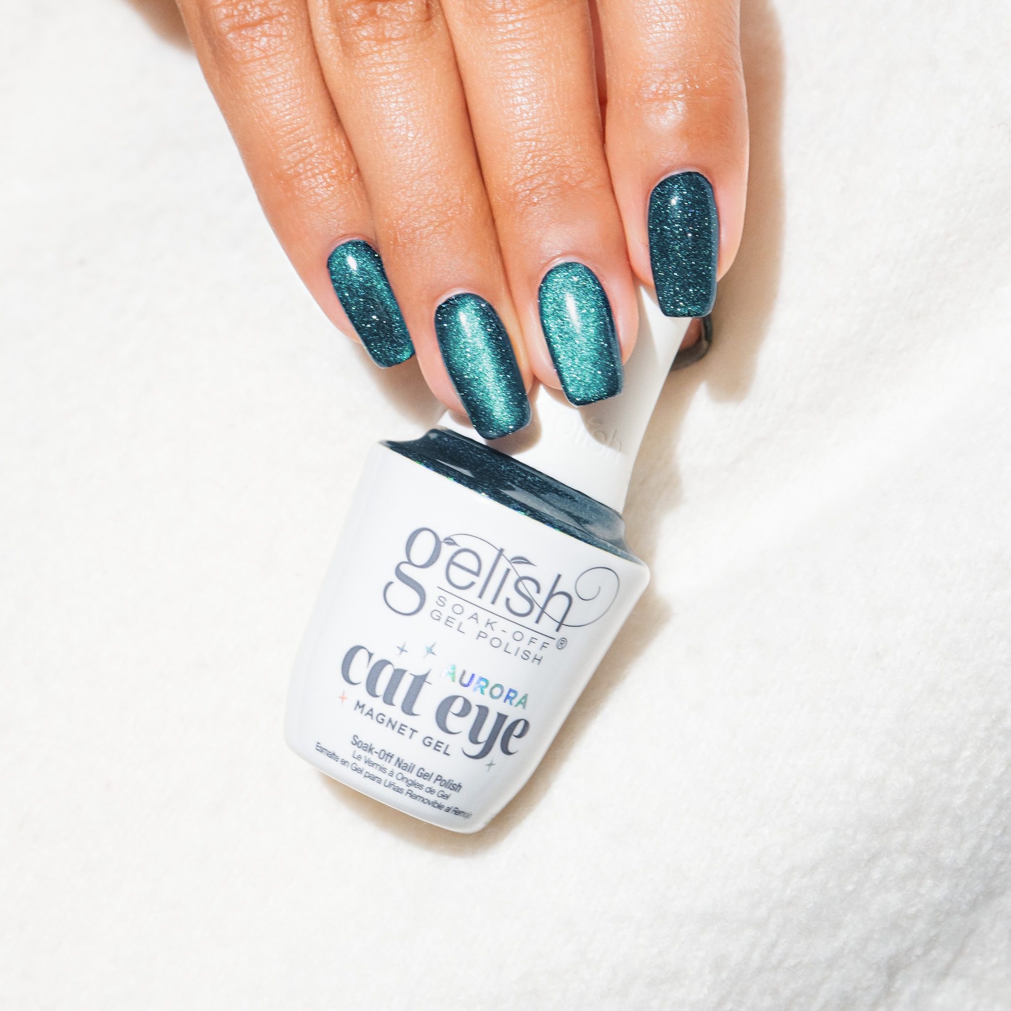 Gelish Cat Eye - Come Sky With Me (Blue Swirl Effect)